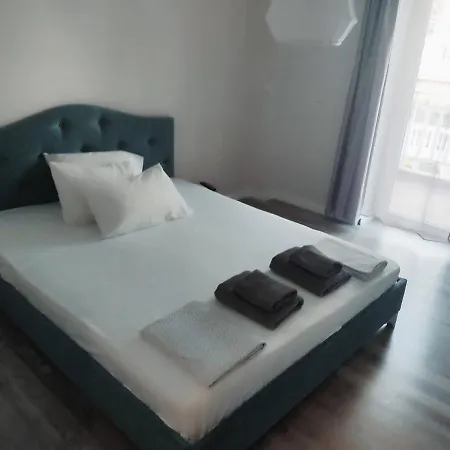 Aj Apartment *